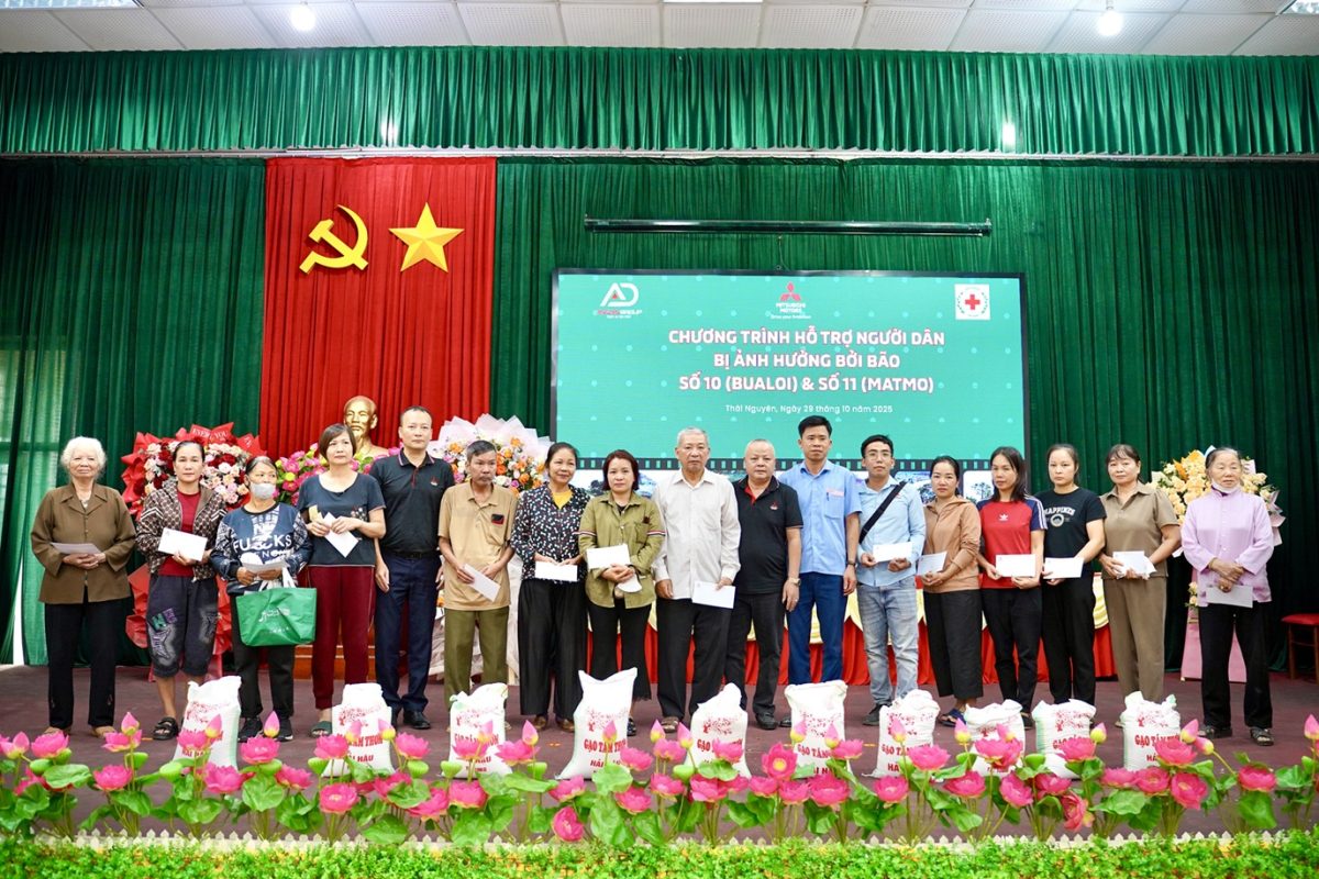 Hoạt động hỗ trợ người dân bị ảnh hưởng bởi bão